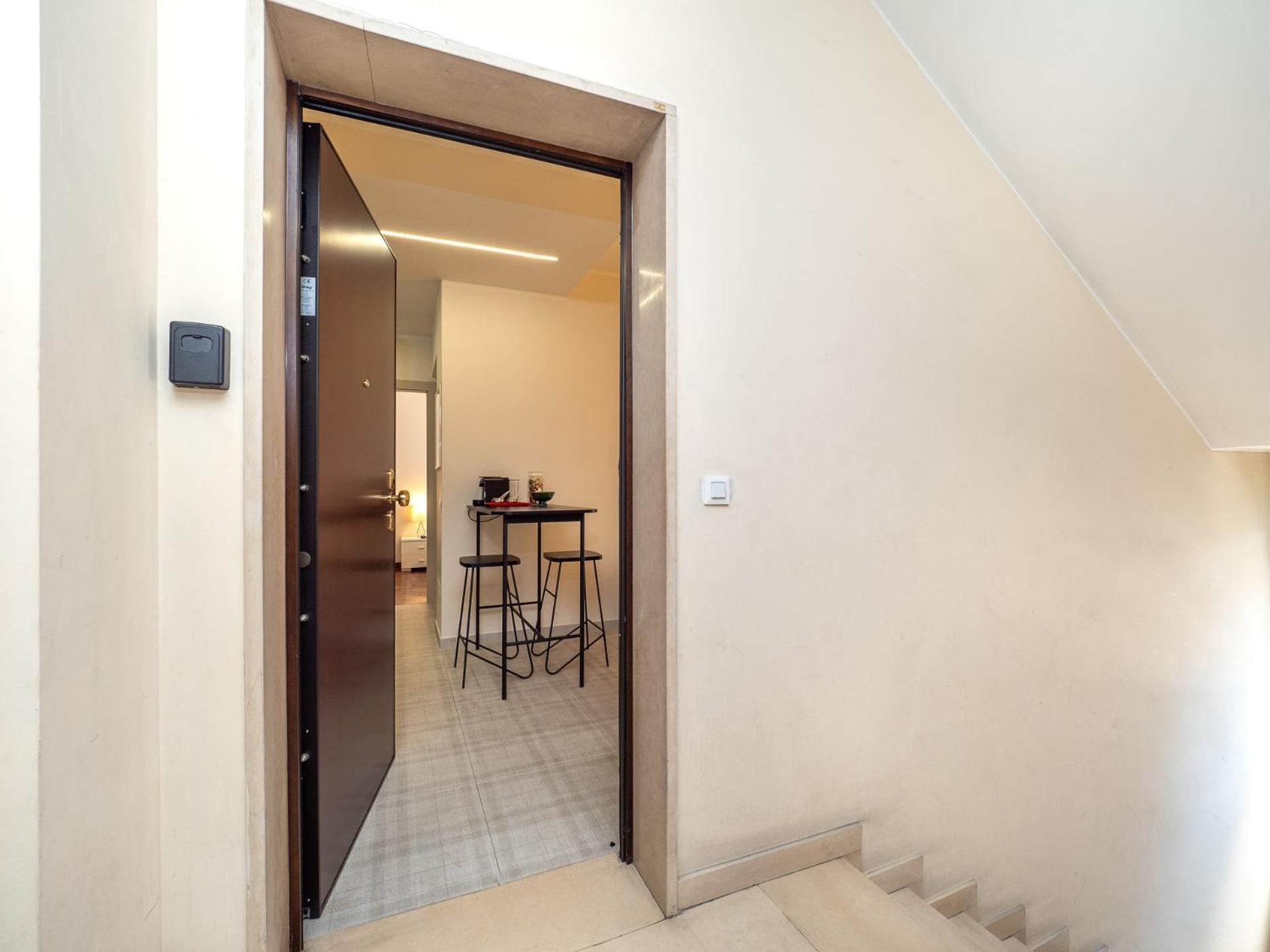 Апартаменти Stylish Flat With Balcony - 15 Min To Duomo Мілан Екстер'єр фото